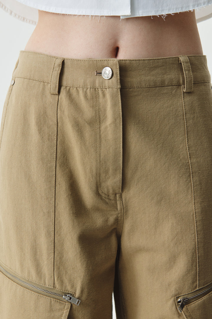 KIMMATIN Zipper Point Cotton Cargo Pants — Beige