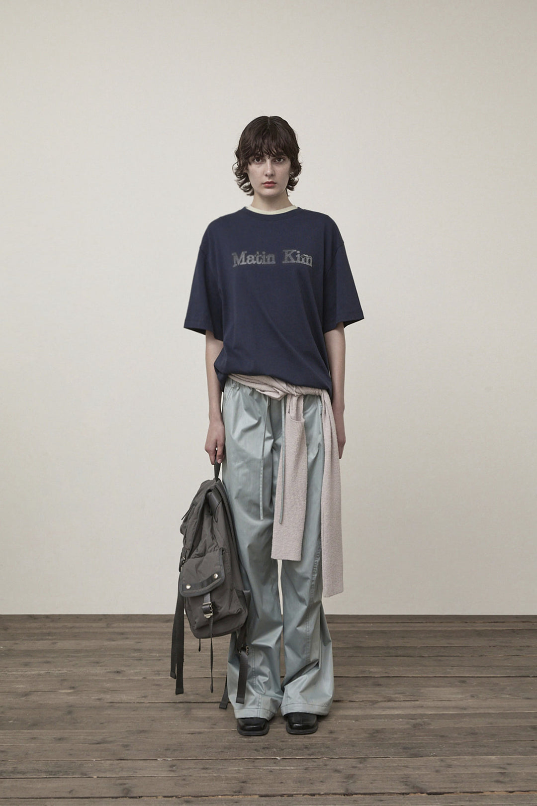 Matin Kim Vintage Logo Graphic Top — Navy blue