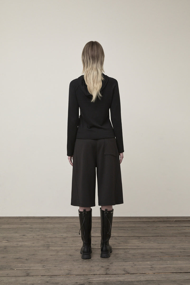 Matin Kim Back Pocket Glitter Bermuda Sweatpants — Black