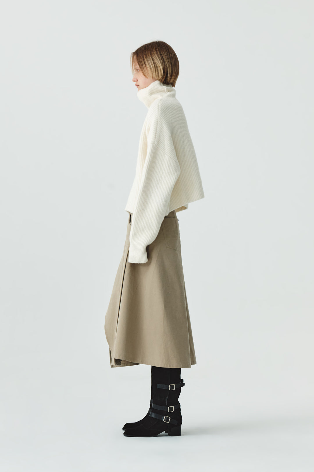 KIMMATIN Wool Blended High Neck Crop Pullover — Ivory