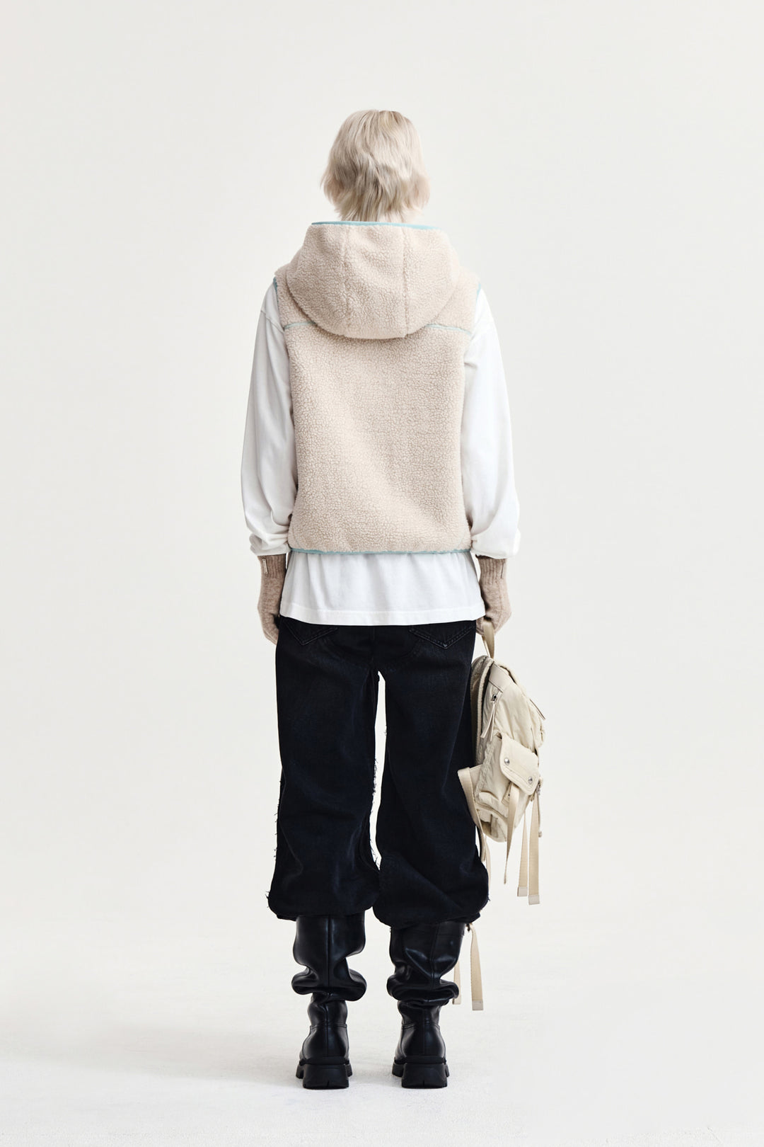 Matin Kim Fleece Hoody Vest — Ivory