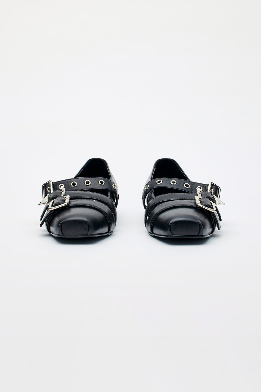 KIMMATIN Bold Strap Ballet Shoe Charm — Black