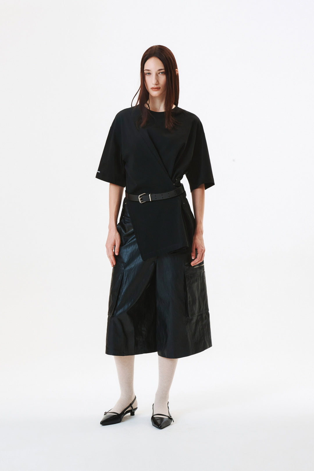 KIMMATIN Hook and Eye Point Two Way Top — Black