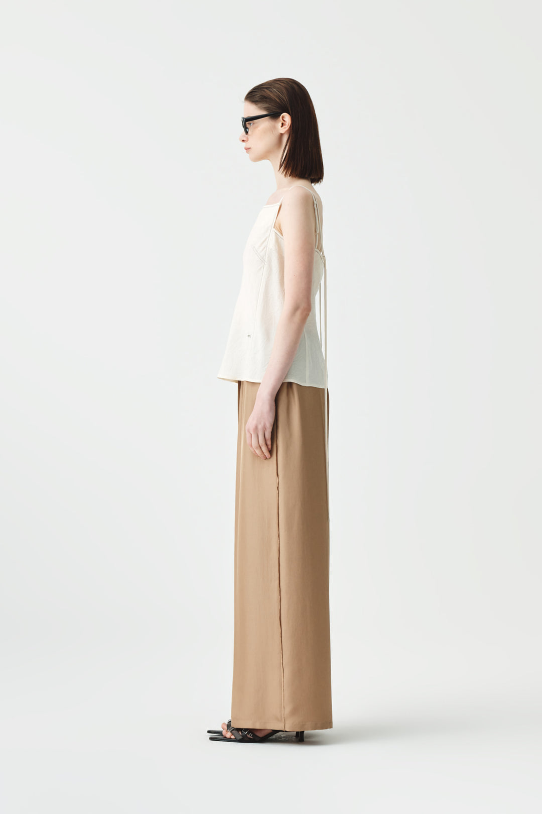 KIMMATIN Square Neck Crinkle Sleeveless — Ivory