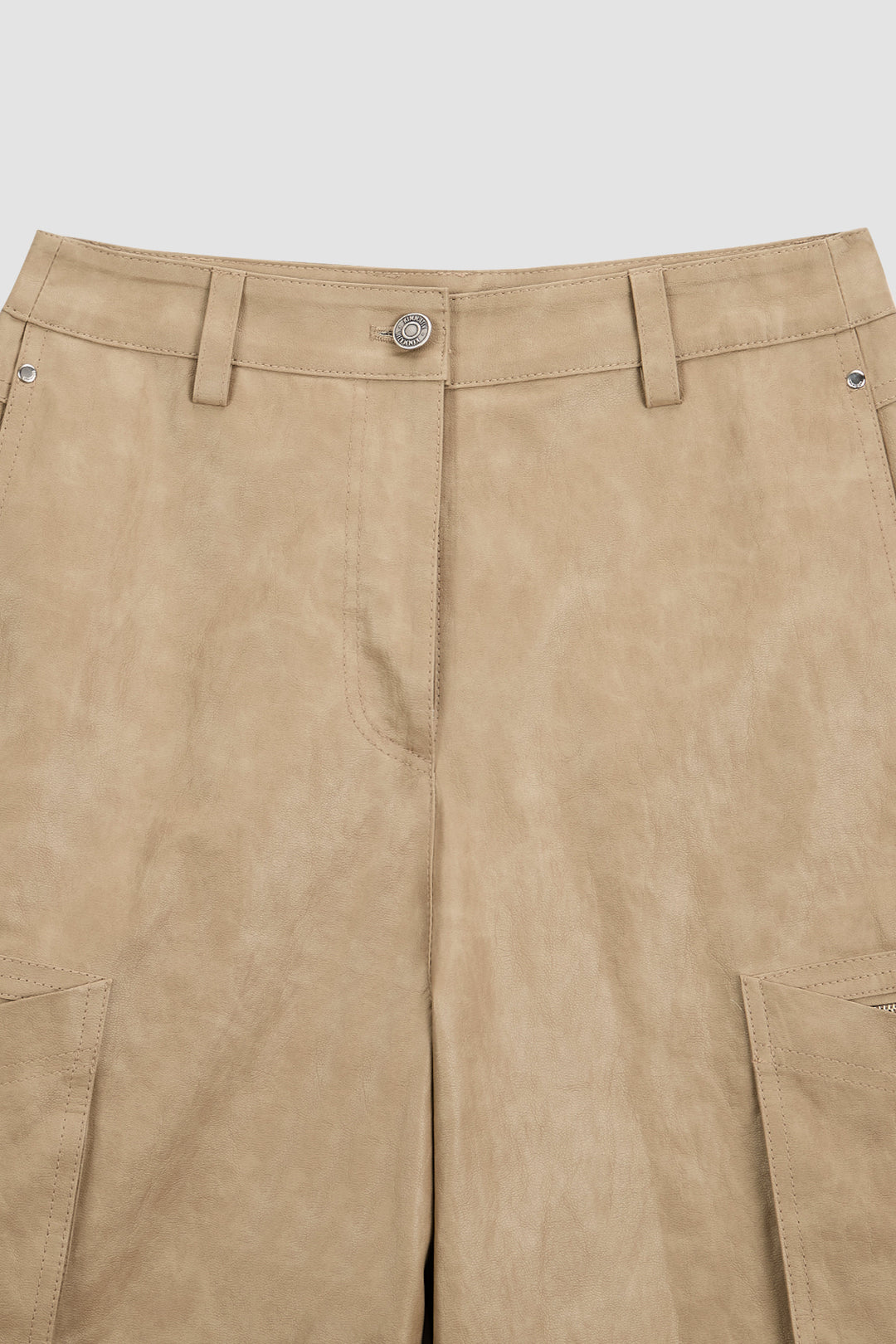 KIMMATIN Pocket Point Leather Bermuda — Beige