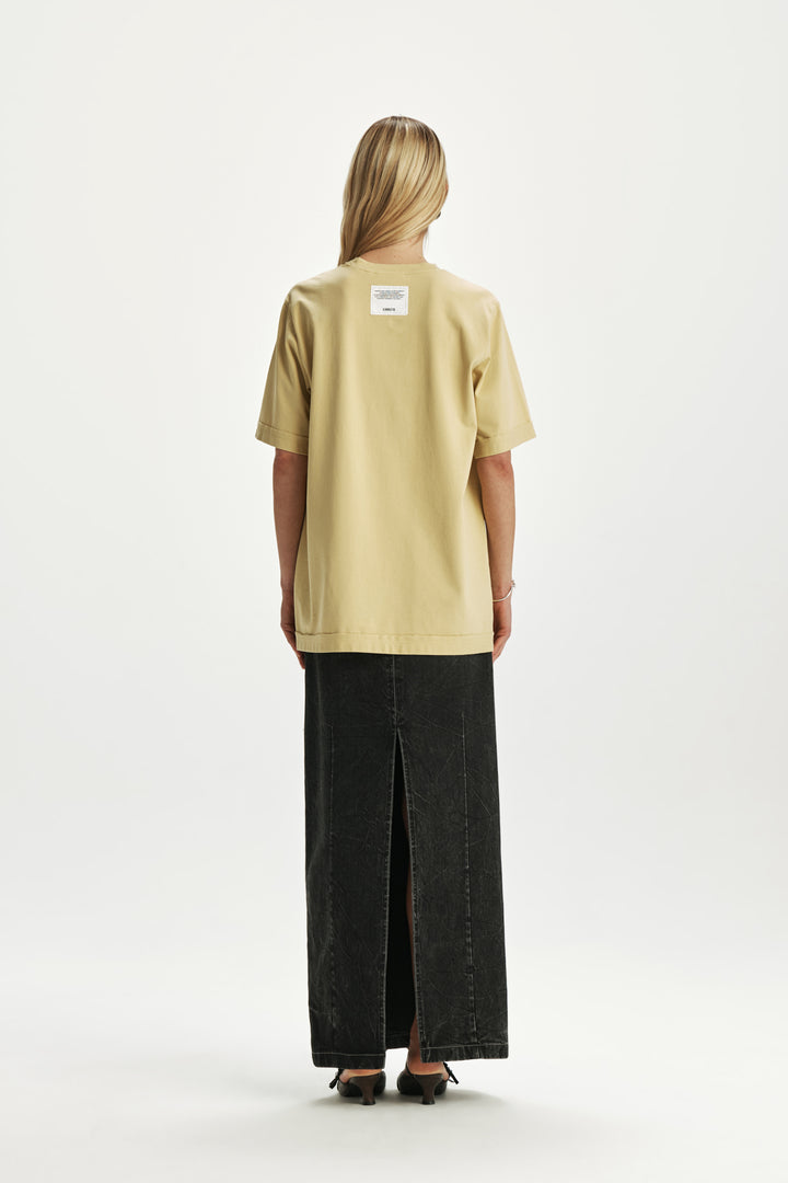 KIMMATIN Neck Slit Point Top — Olive