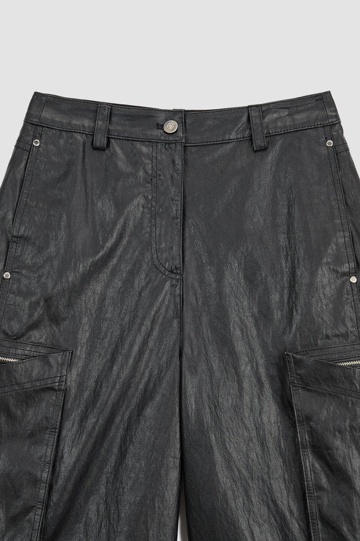KIMMATIN Pocket Point Leather Bermuda — Black