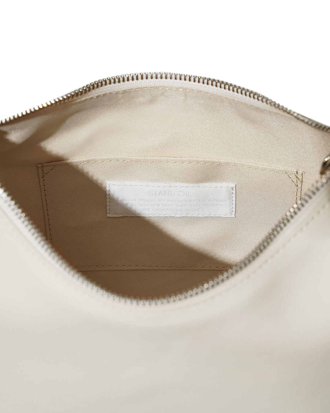Stand Oil Plump Bag — Triangle Shoulder — Cream