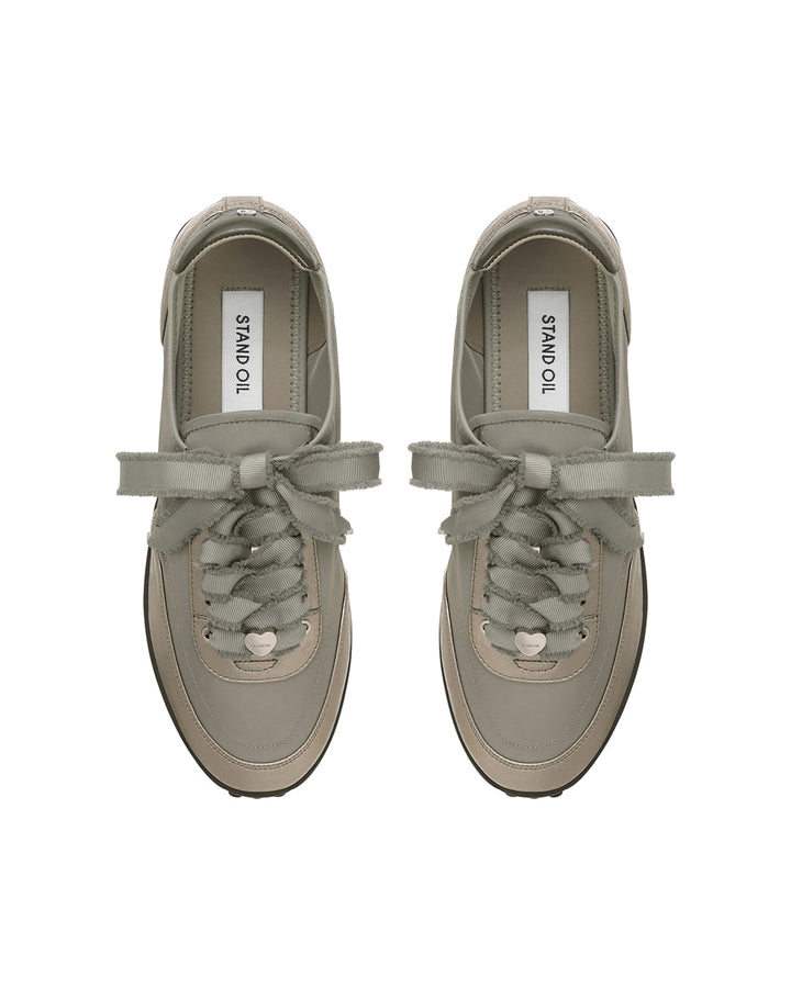 Stand Oil Sophie Flat Sneaker — Metallic Gray