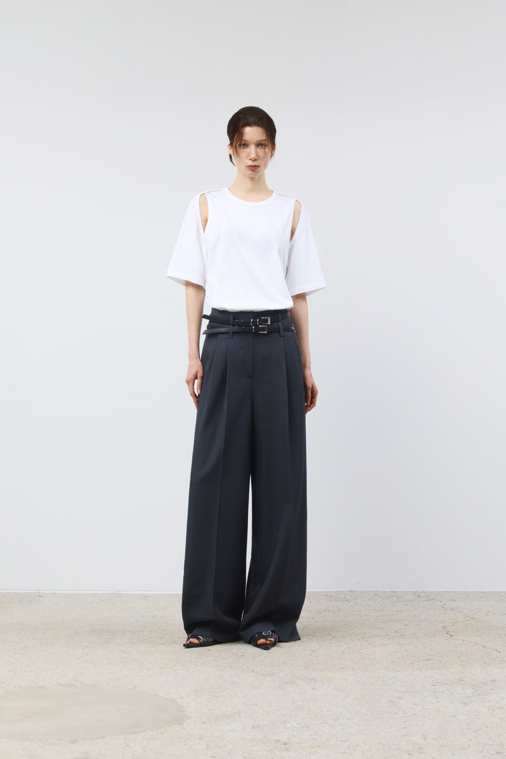 KIMMATIN Shoulder Hole Half Sleeve Top — White