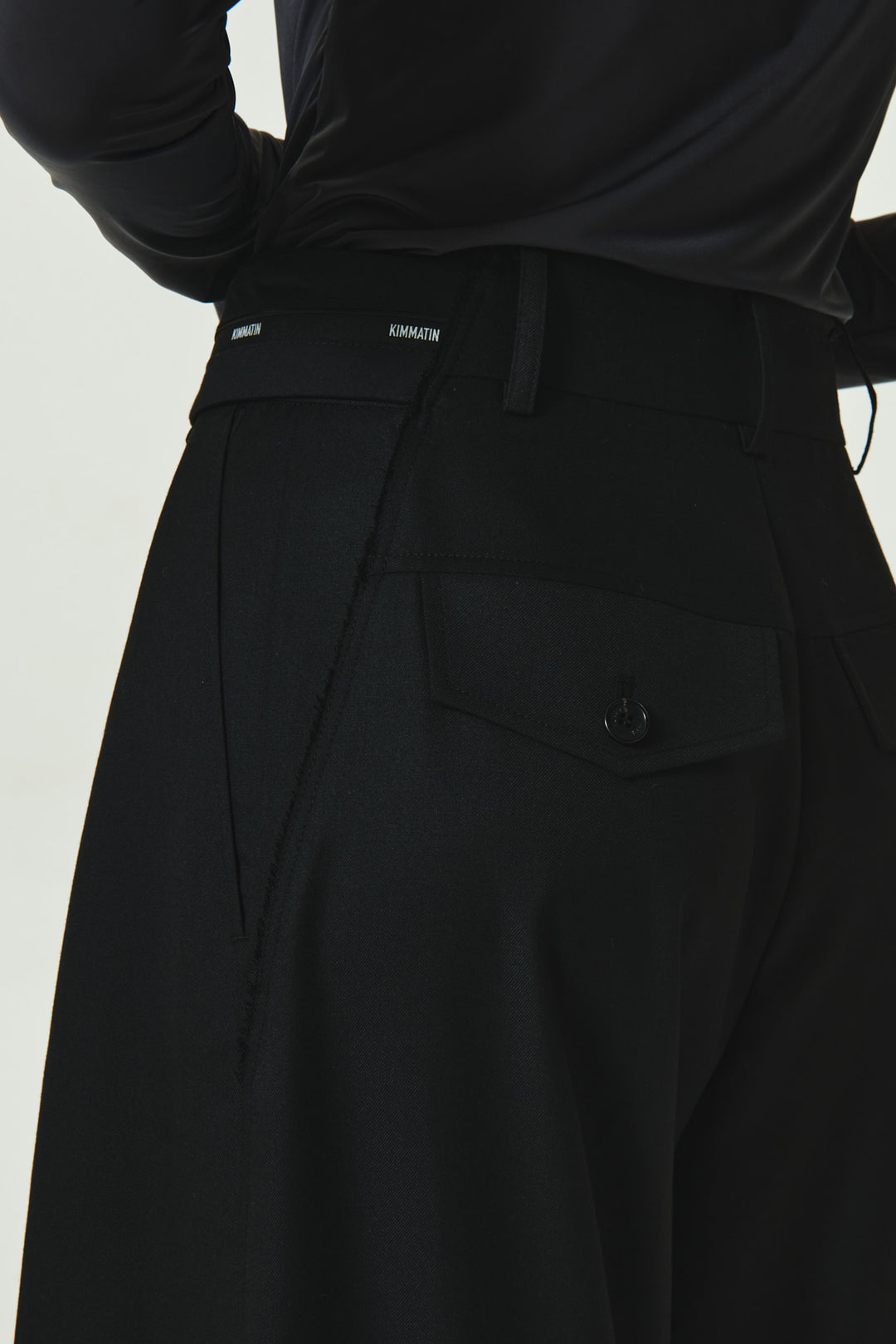 KIMMATIN Foldover Back Pocket Trouser — Black