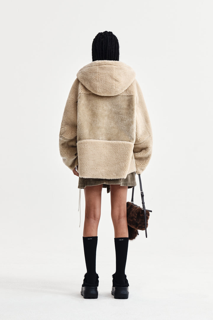 Matin Kim Reversible Hoody Mustang — Beige