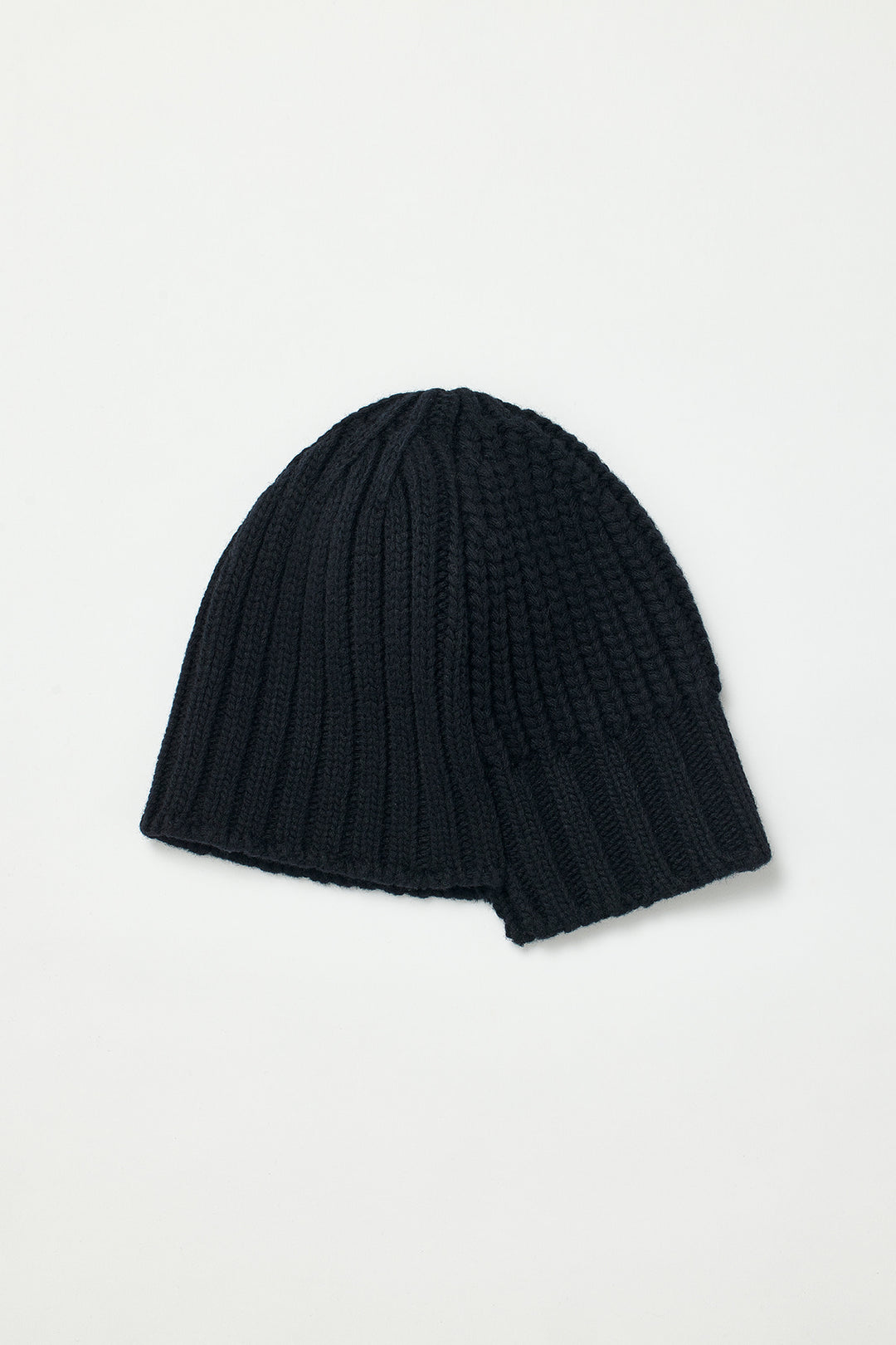 KIMMATIN Unbalance Knit Beanie — Black