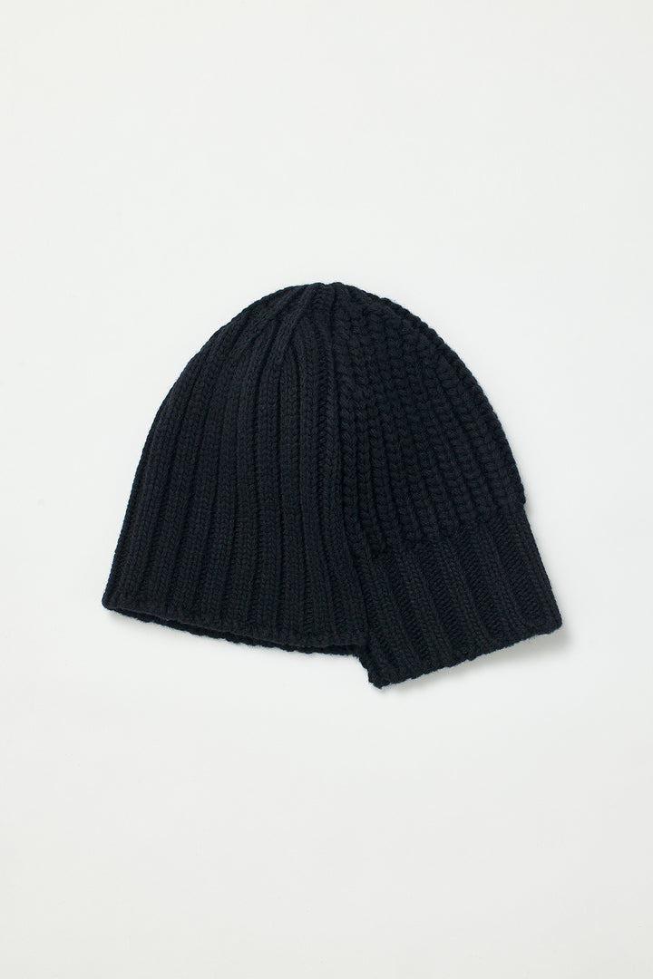 KIMMATIN Unbalance Knit Beanie — Black
