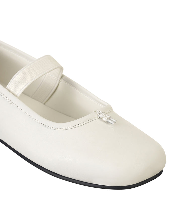 Stand Oil Faye Mary Jane — Semi-Square Flat — Cream