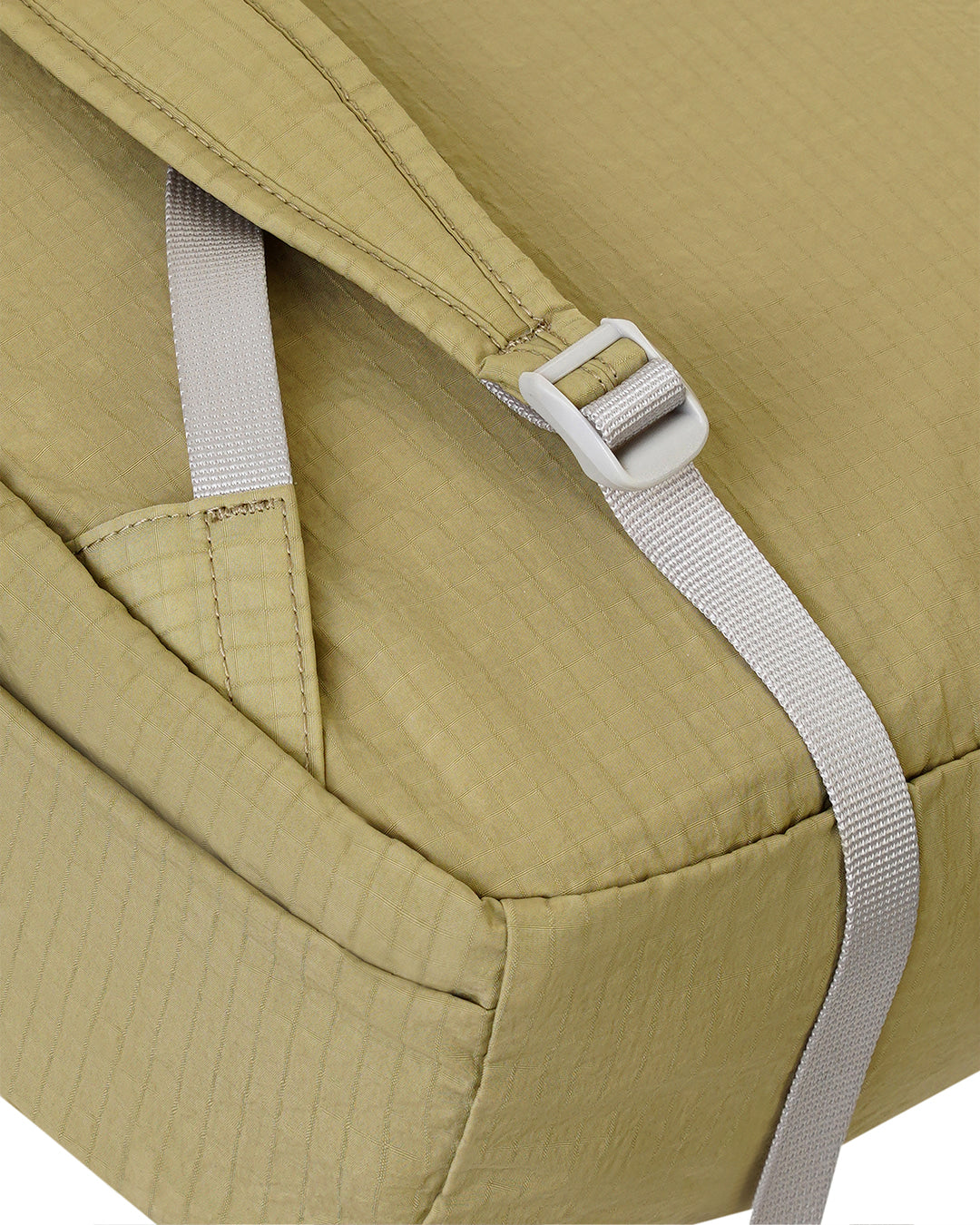 Stand Oil Plico Backpack — Olive