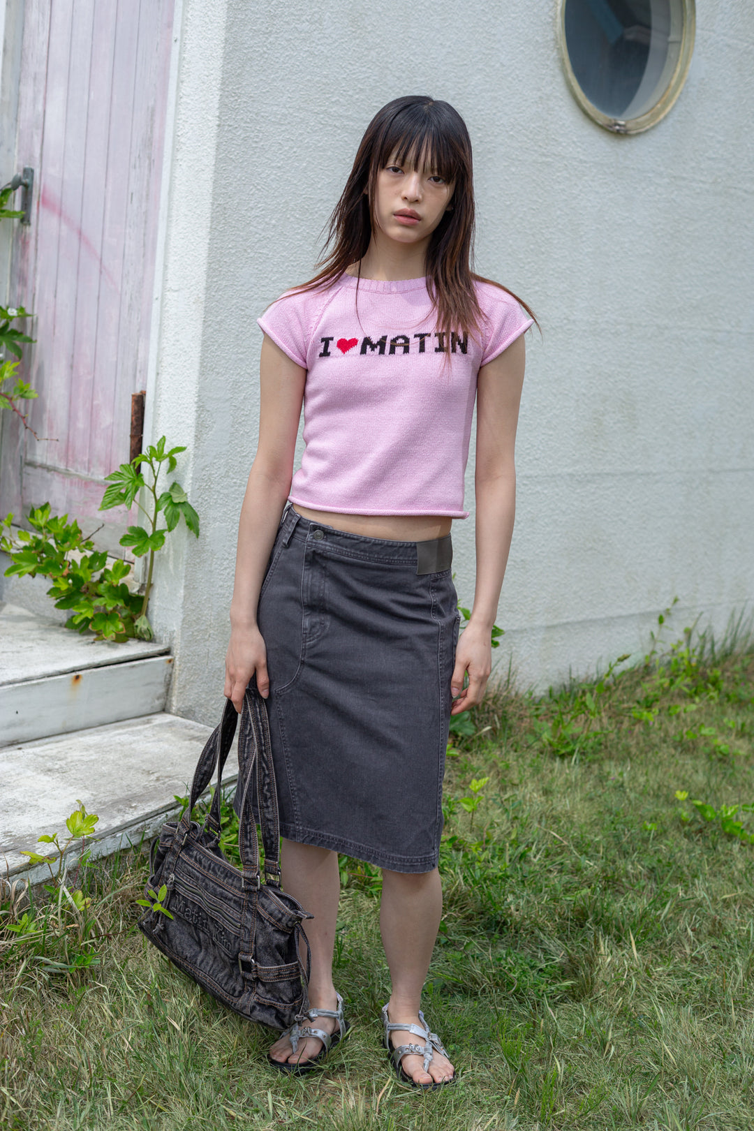 Matin Kim Side Pocket Point Midi Skirt — Charcoal