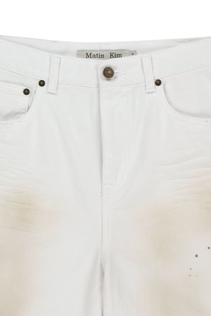 Matin Kim Carpenter Bermuda Denim — White