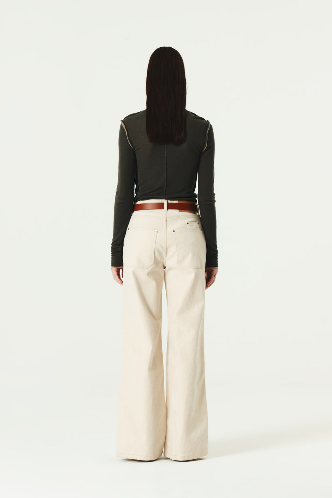 KIMMATIN Cut Line Point Turtle Neck Slim Top — Charcoal