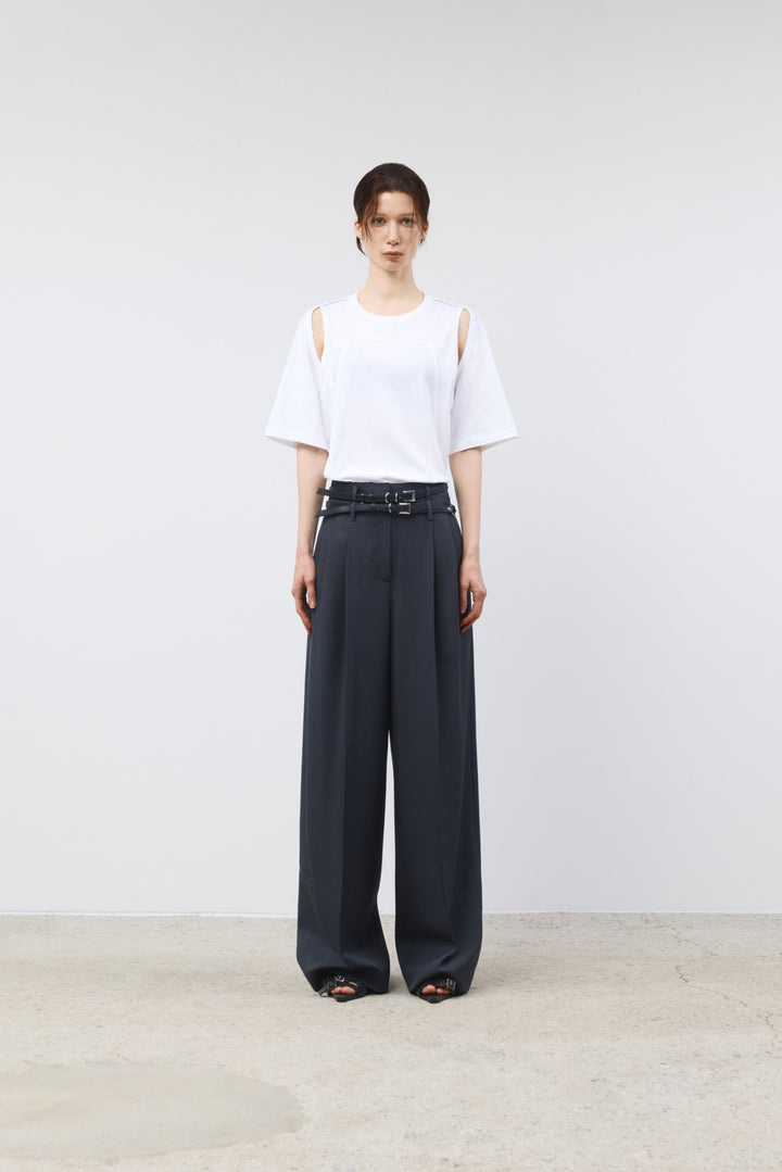KIMMATIN Shoulder Hole Half Sleeve Top — White