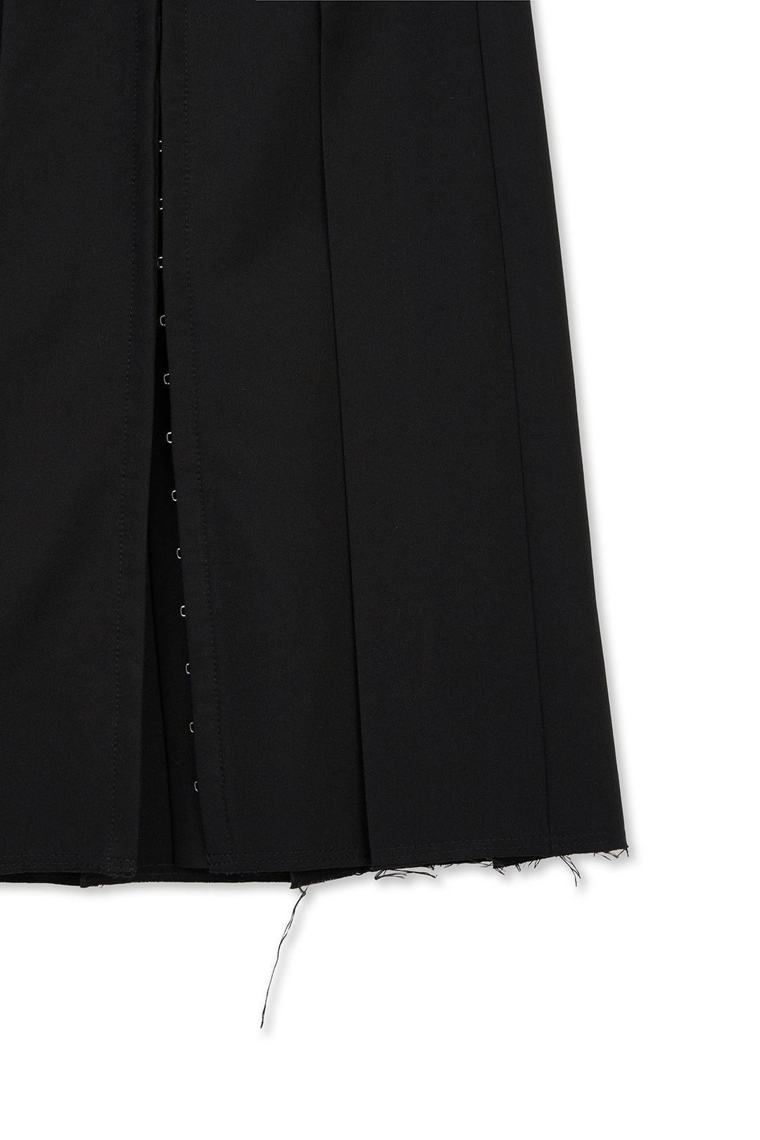 Matin Kim Belted Slit Pleat Skirt — Black