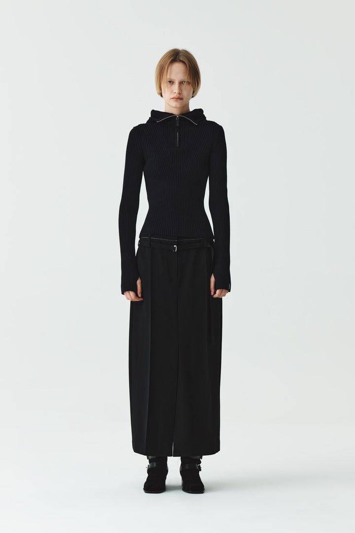 KIMMATIN Slit Point H Line Long Skirt — Black