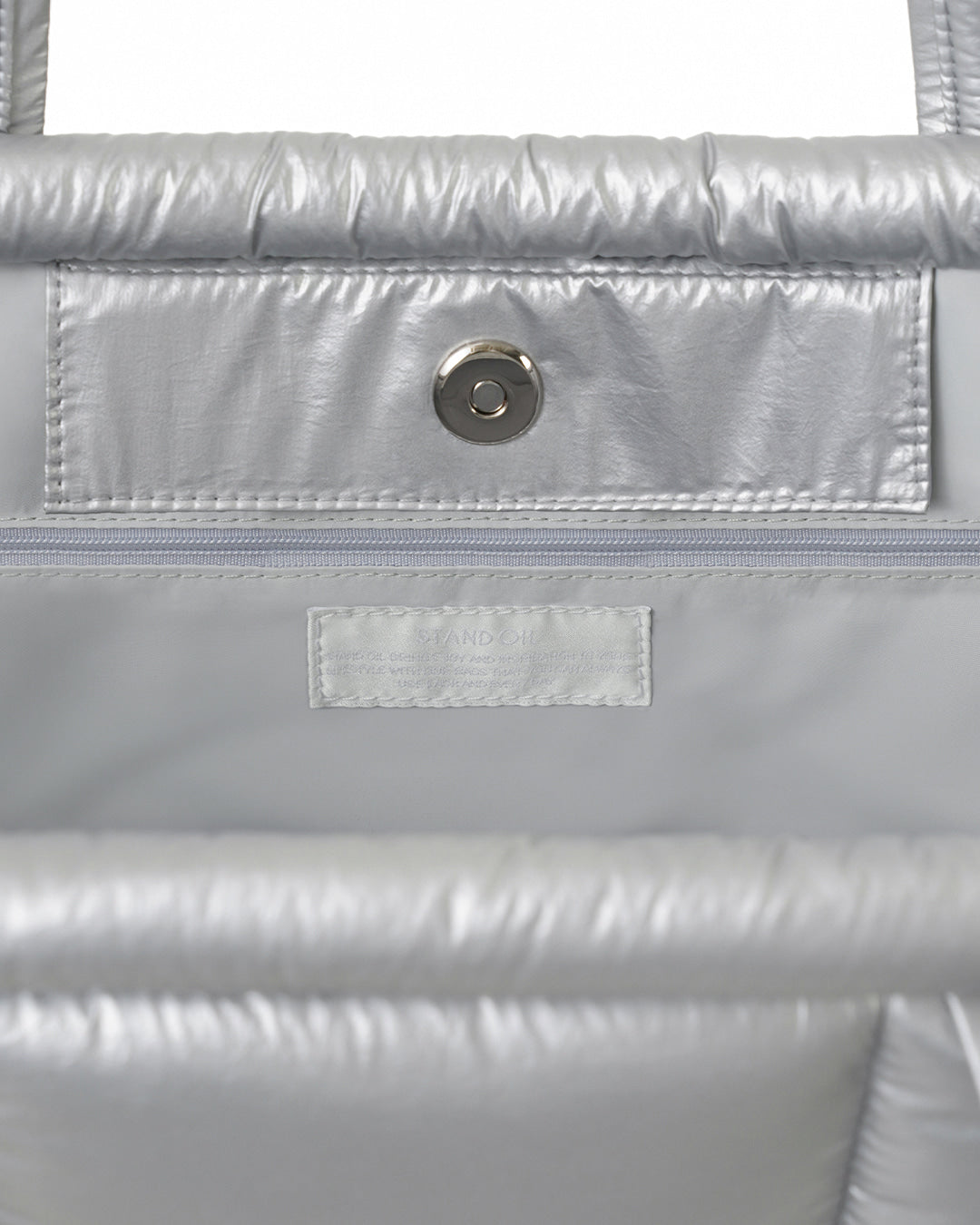Stand Oil Bubble Bag — Padded Oblong Crossbody — Silver