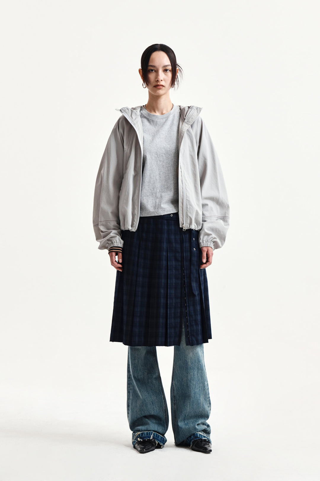 Matin Kim Belted Slit Pleat Skirt — Navy blue