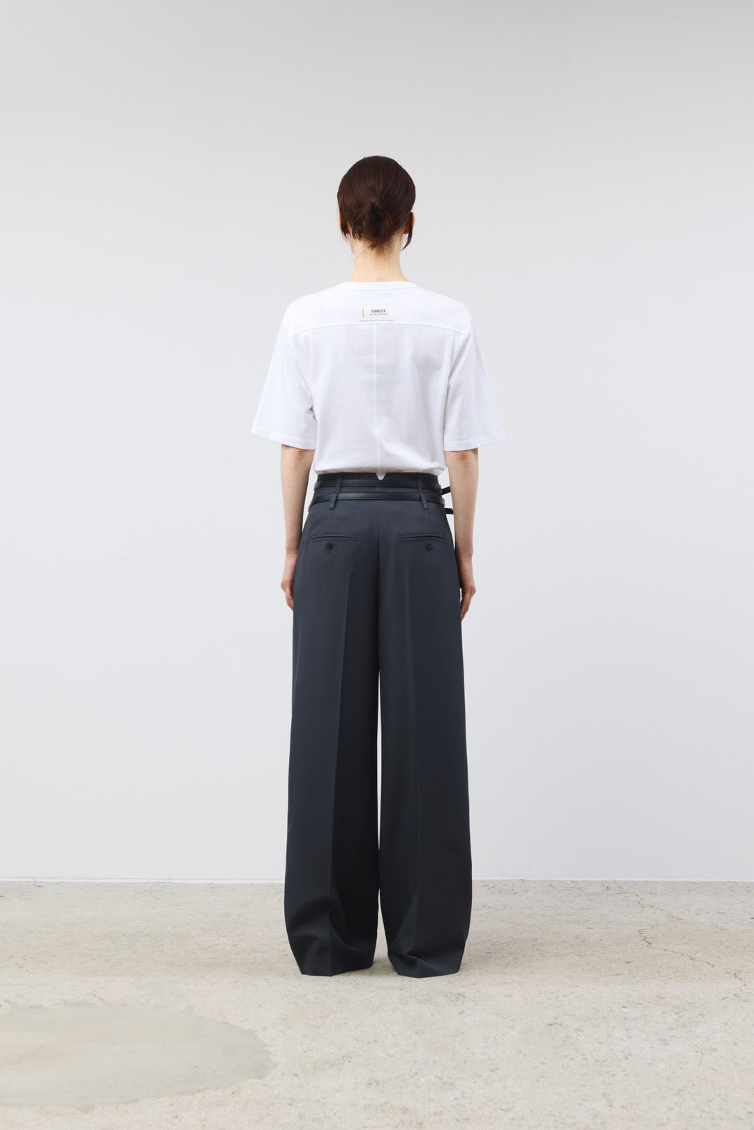 KIMMATIN Shoulder Hole Half Sleeve Top — White