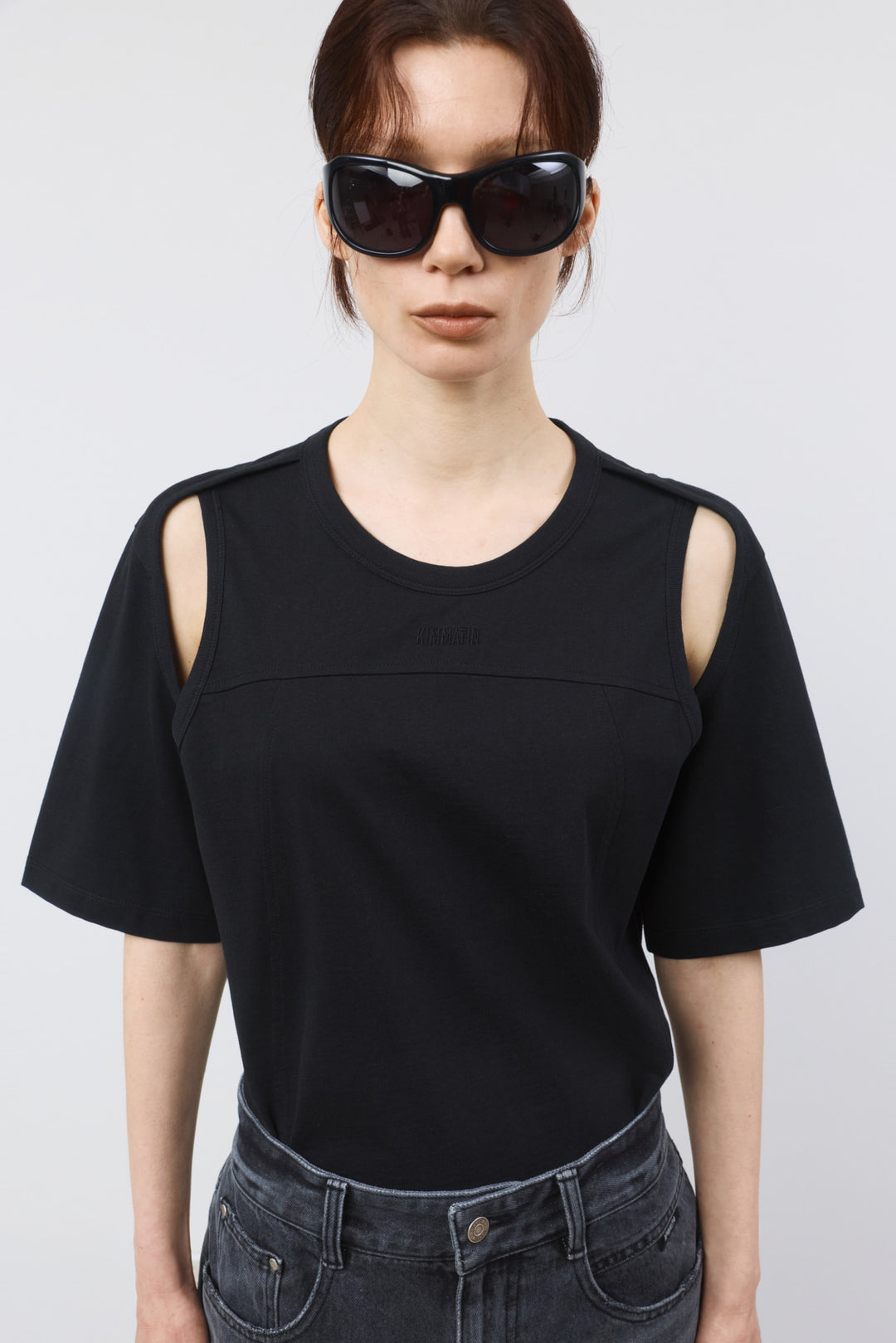 KIMMATIN Shoulder Hole Half Sleeve Top — Black