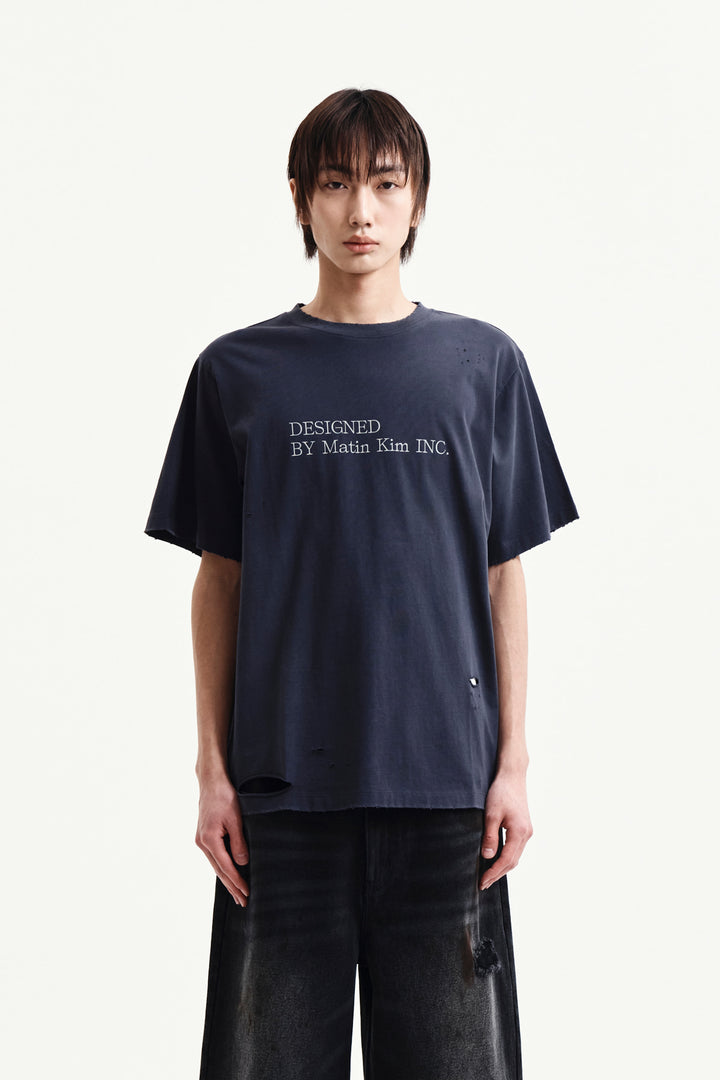 Matin Kim Spray Washed Lettering Damaged Top — Navy blue