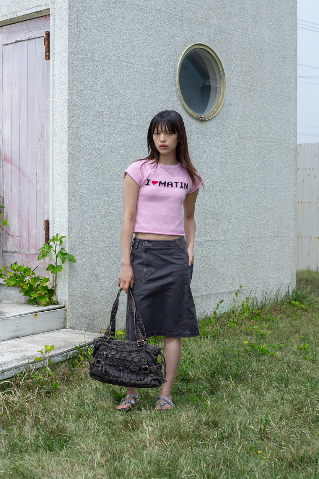 Matin Kim Side Pocket Point Midi Skirt — Charcoal
