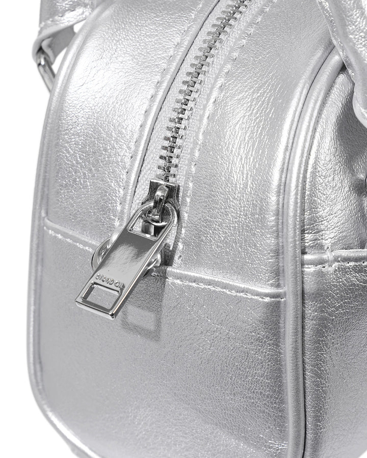 Stand Oil Chubby Bag Tiny — Silver