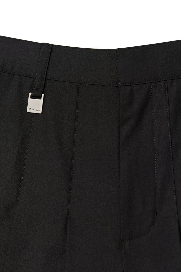 Matin Kim Bermuda Pleats Skirt Pants — Black