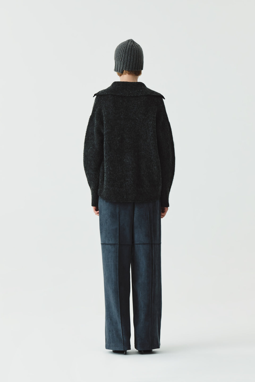 KIMMATIN Velour Pintuck Banding Pants — Gray