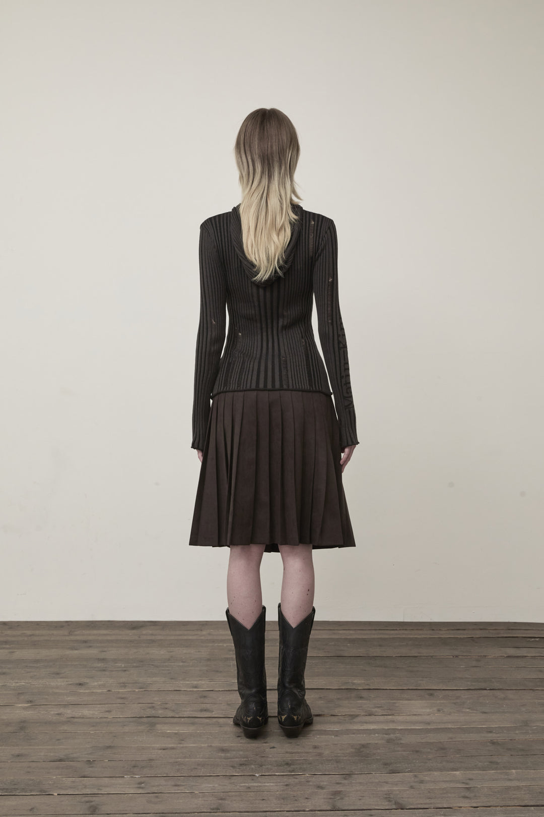 Matin Kim Logo Point Damage Slim Hoody Cardigan — Charcoal