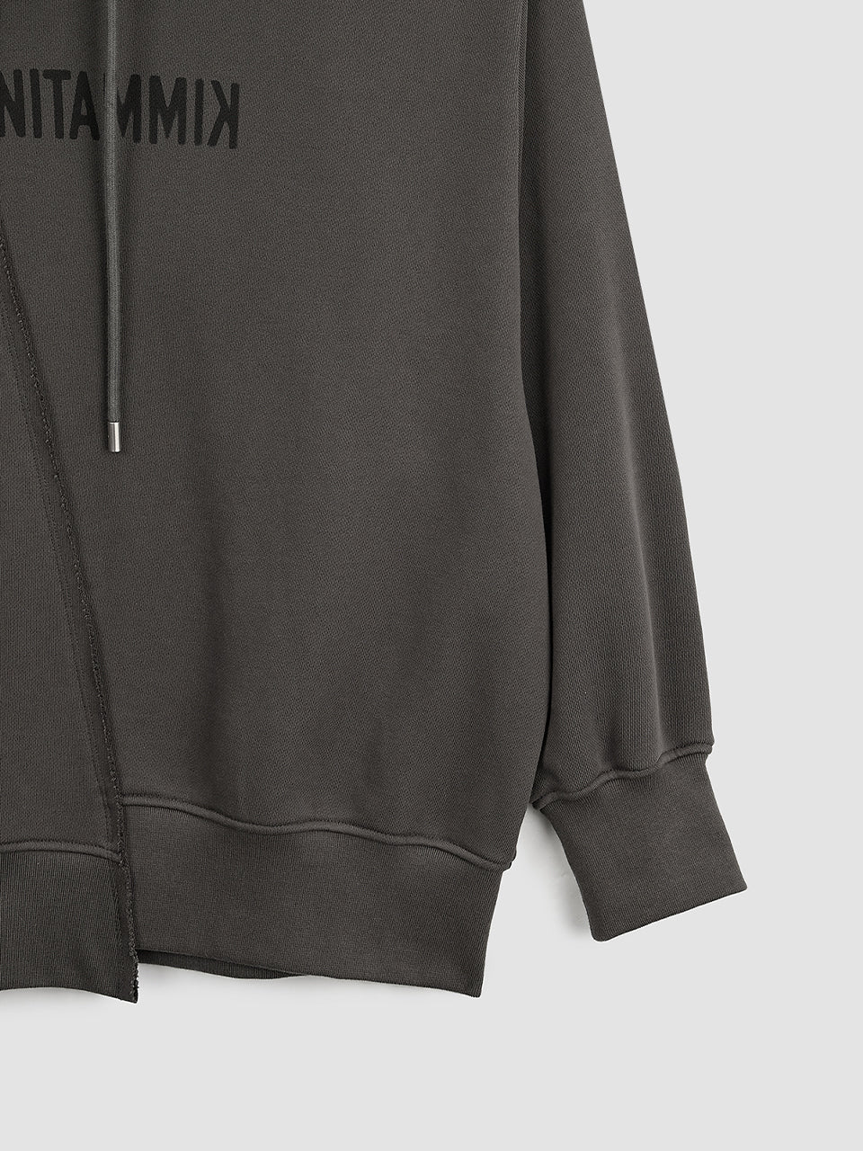 KIMMATIN Blurred Logo Raw Cut Oversize Hoody — Charcoal