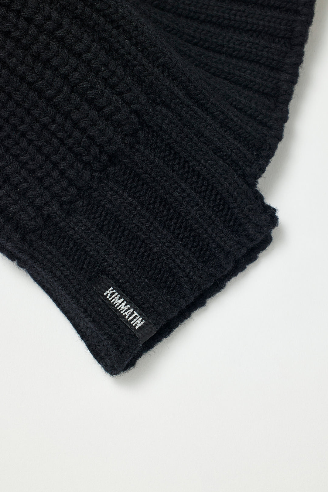 KIMMATIN Unbalance Knit Beanie — Black