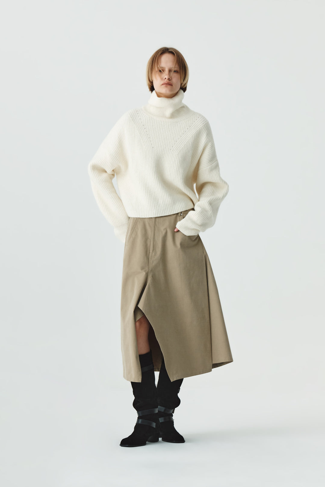 KIMMATIN Wool Blended High Neck Crop Pullover — Ivory