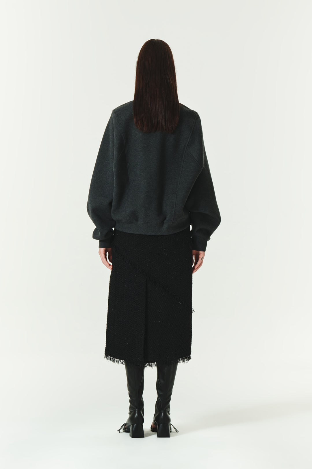 KIMMATIN Diagonal Cutted Tweed Skirt — Black
