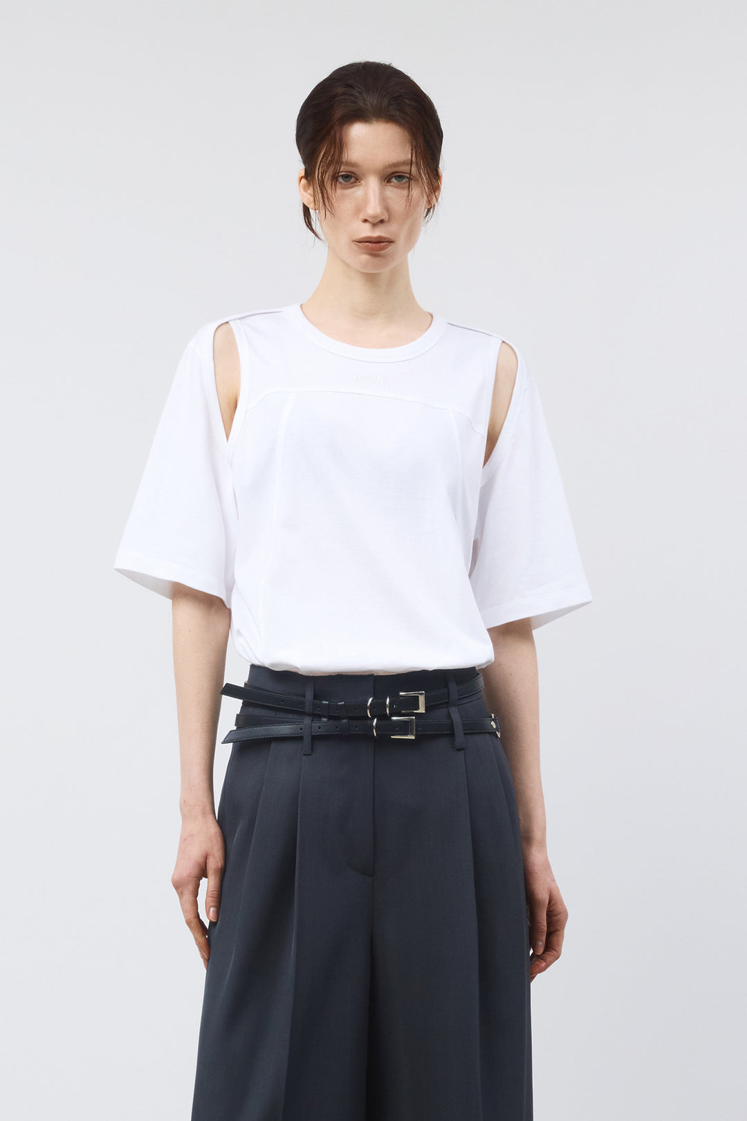 KIMMATIN Shoulder Hole Half Sleeve Top — White
