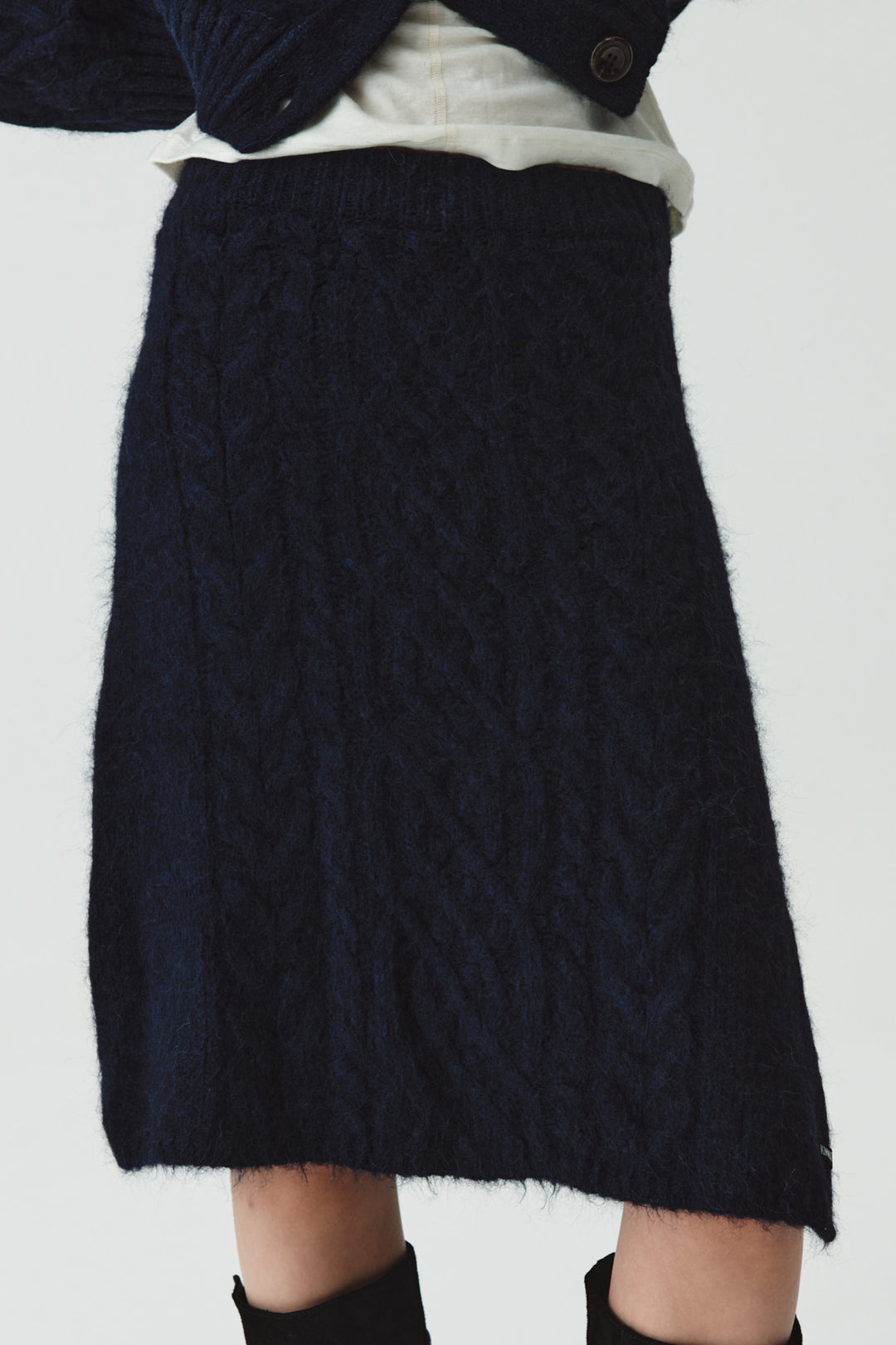KIMMATIN Wide Cable Midi Knit Skirt — Navy blue