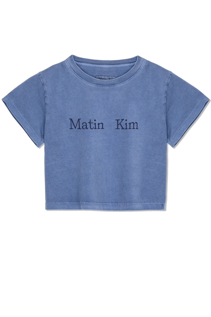 Matin Kim Pigment Logo Crop Top Powder — Blue