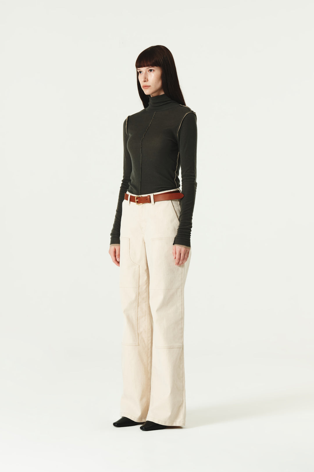 KIMMATIN Cut Line Point Turtle Neck Slim Top — Charcoal