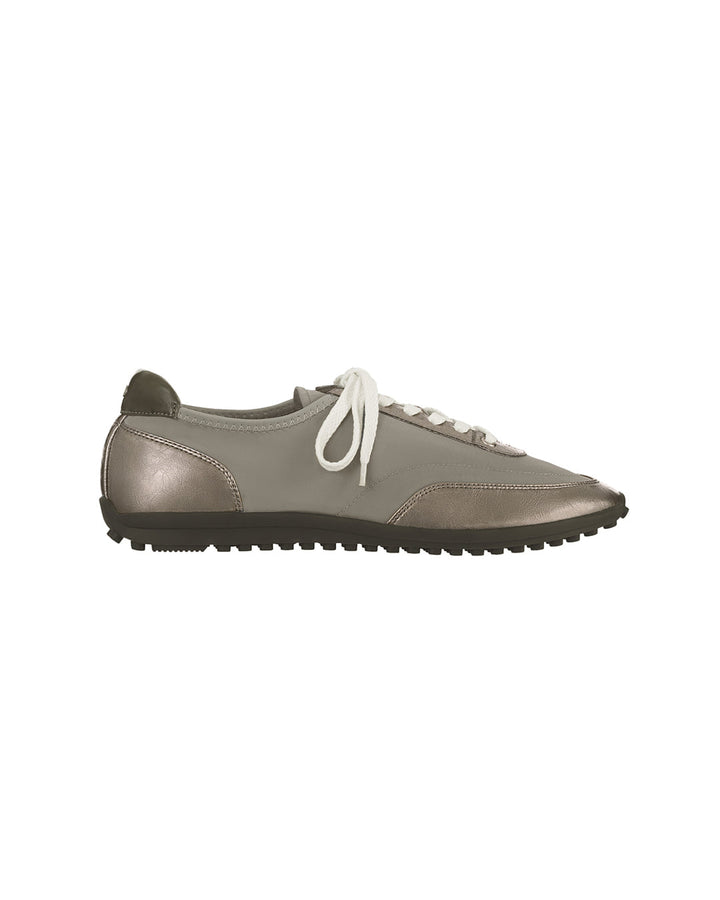 Stand Oil Sophie Flat Sneaker — Metallic Gray