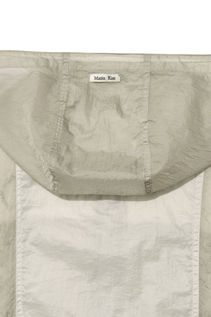Matin Kim Hoody Point Crop Light Windbreaker — Beige