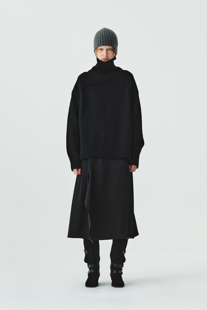 KIMMATIN Unbalance Cotton Flare Skirt — Black