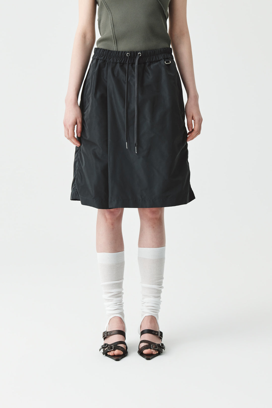 KIMMATIN String Point Banding Wrap Shorts — Charcoal