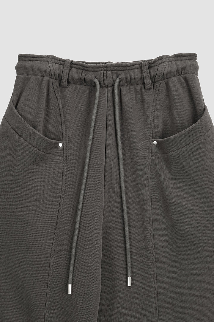 KIMMATIN Pocket Rivet Loose Fit Sweat Pants — Charcoal