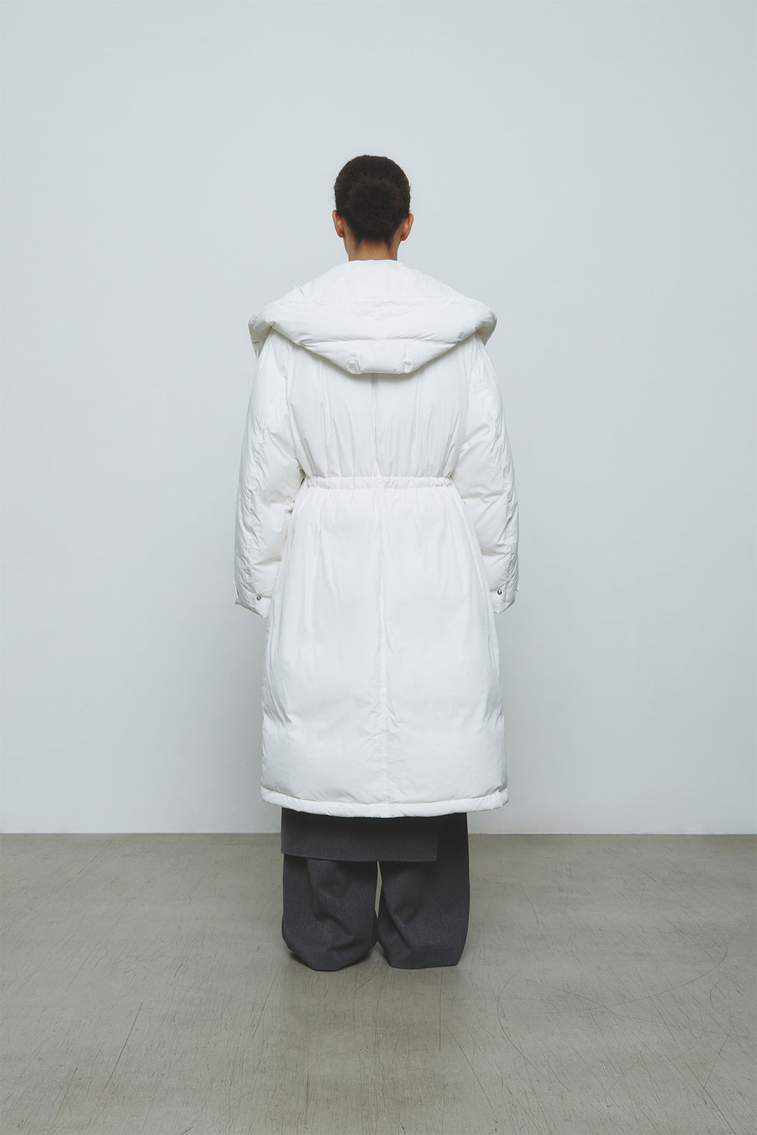 KIMMATIN Draw String Long Down Jumper — White